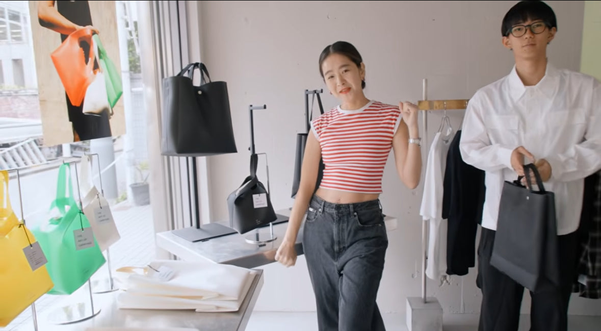 スタイリスト百々千晴さん紹介アイテム – THE ART OF CARRYING