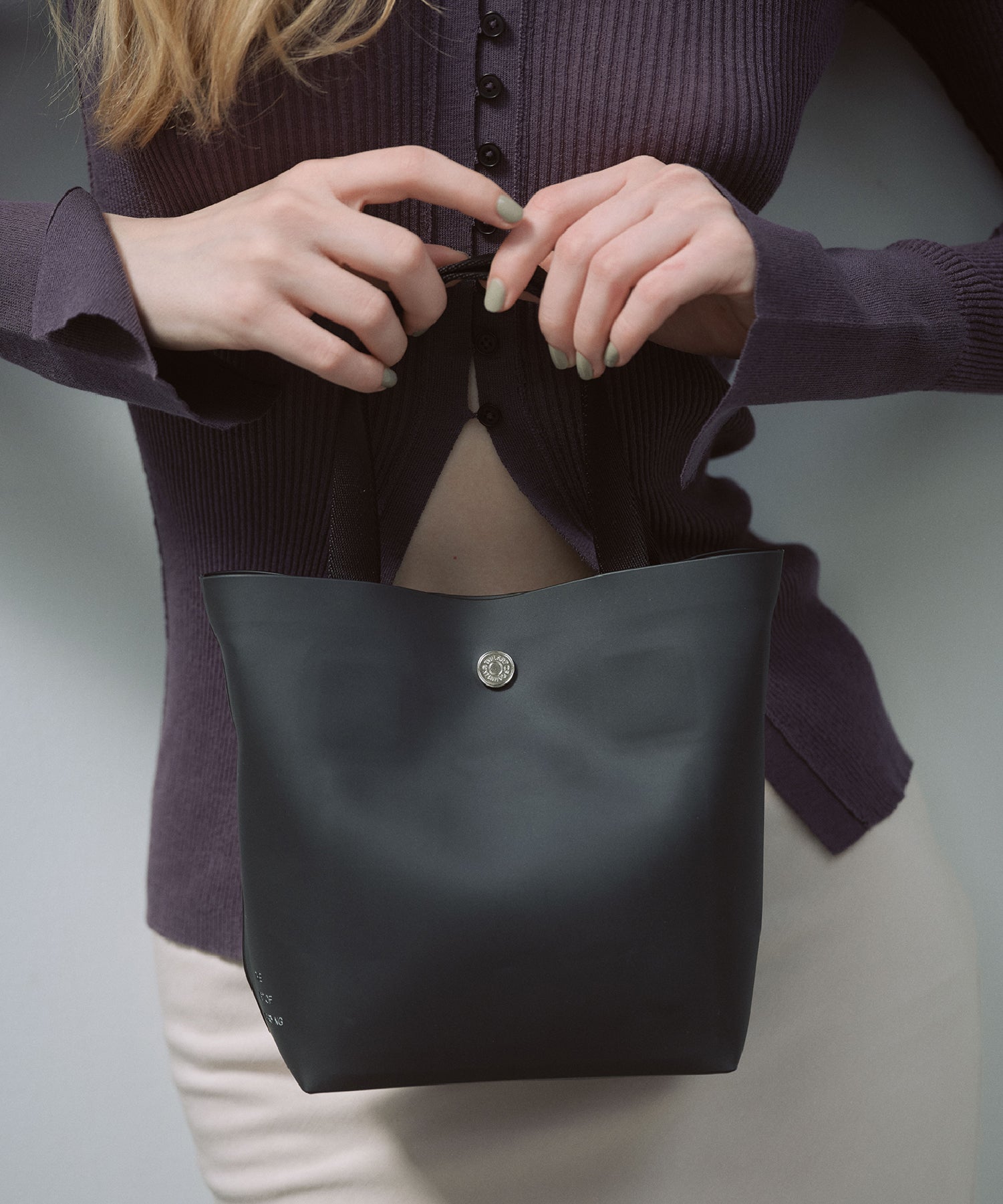 HAND BAG – THE ART OF CARRYING