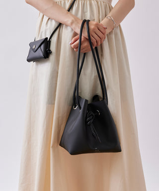 POUCH